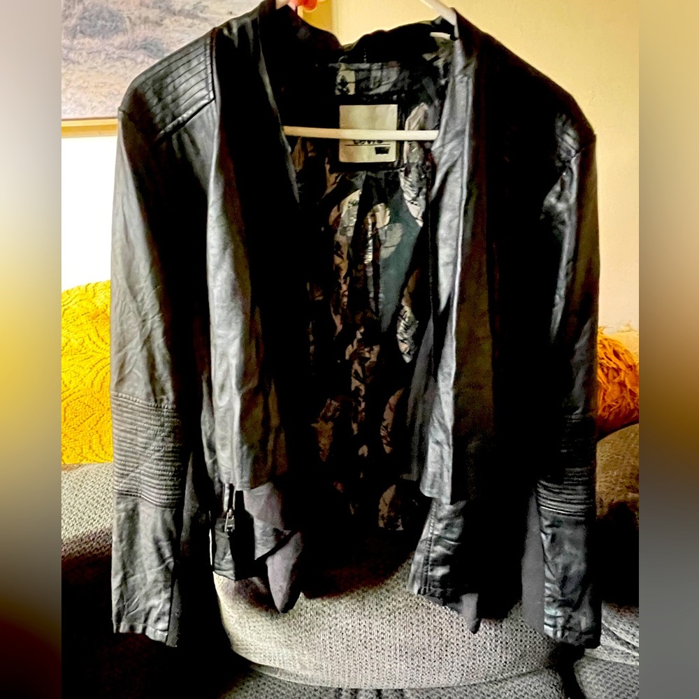 Levi’s Women’s faux leather jacket